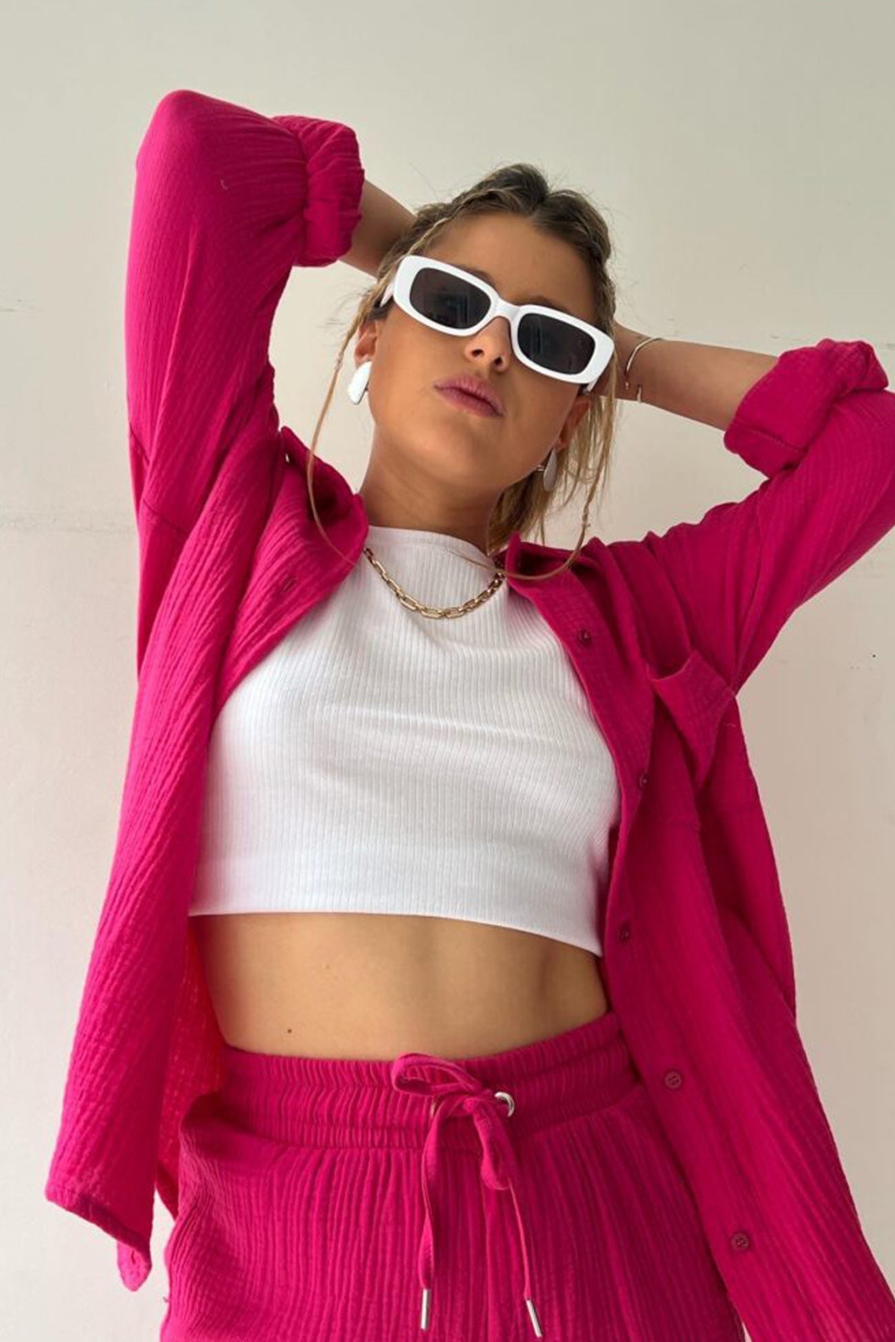 Joanna - Slank Langemouwen Shirt en Bijpassende Shorts