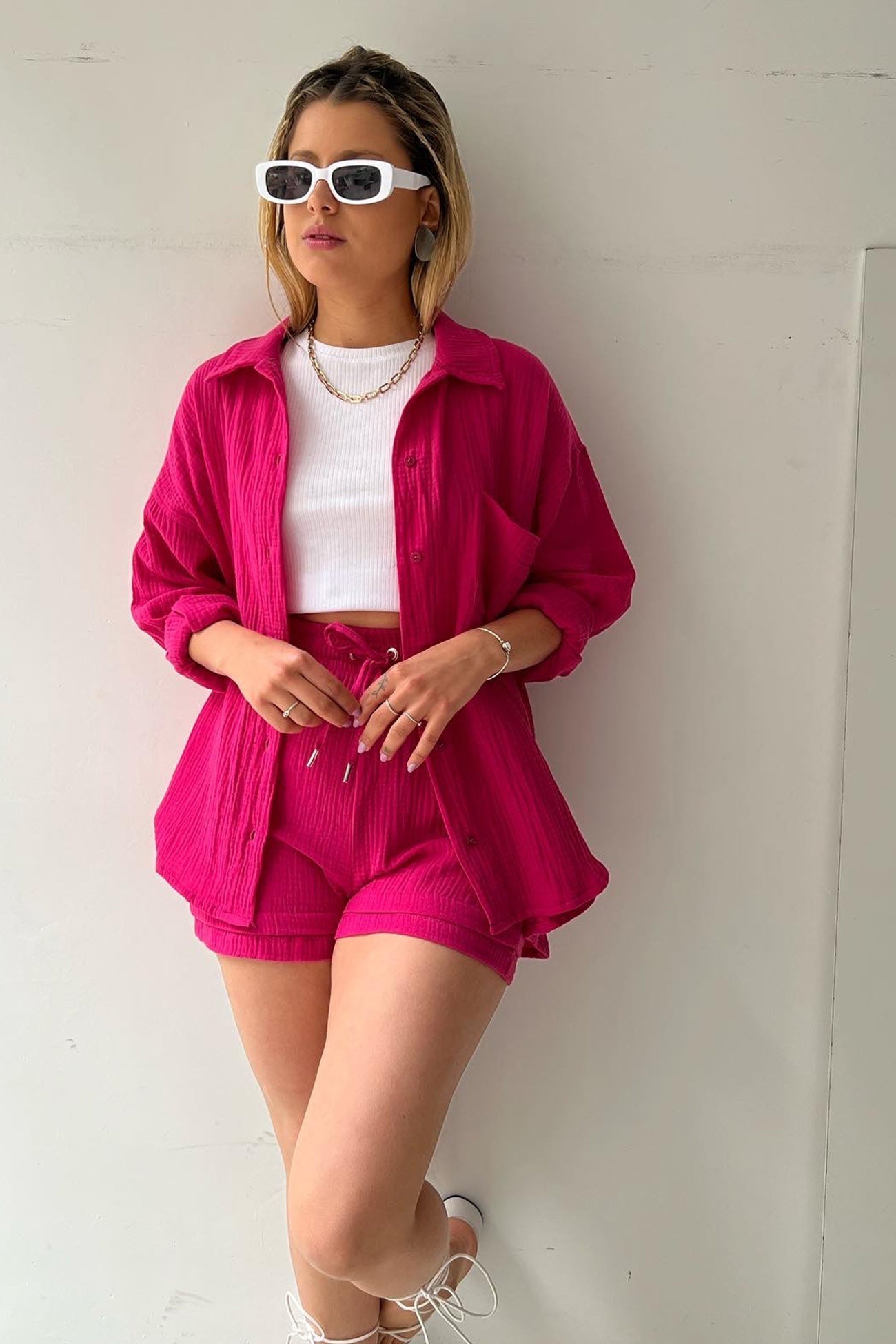 Joanna - Slank Langemouwen Shirt en Bijpassende Shorts