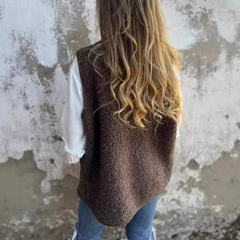 Doortje - Dames Wintervest Van Zachte Wol Met Knopen