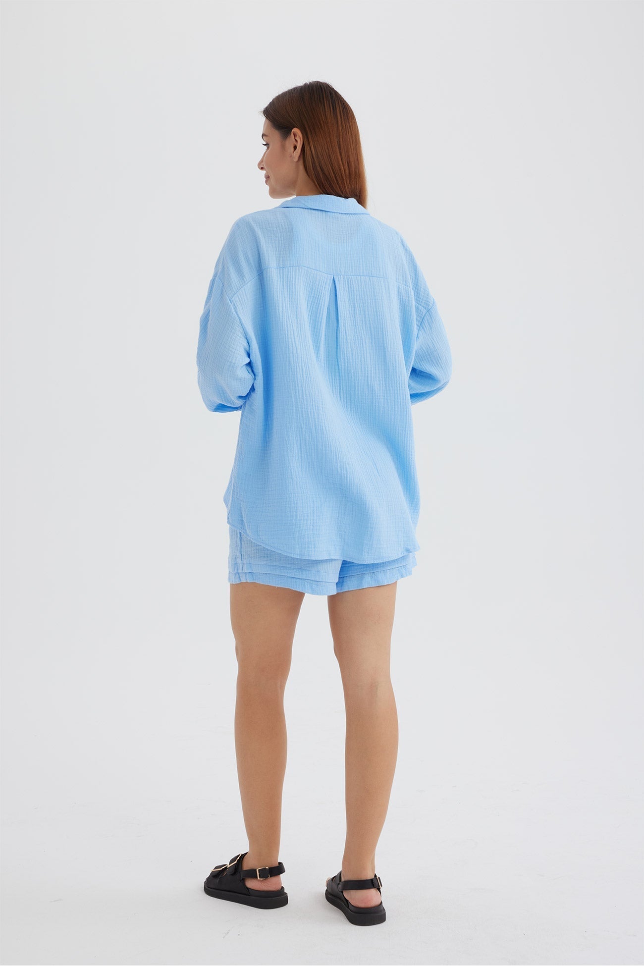 Joanna - Slank Langemouwen Shirt en Bijpassende Shorts