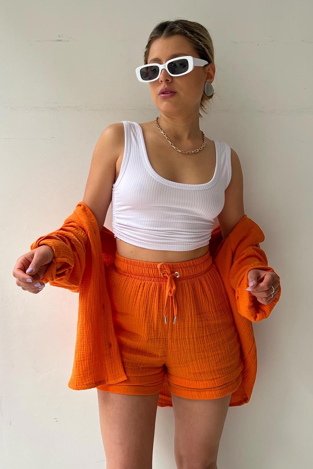Joanna - Slank Langemouwen Shirt en Bijpassende Shorts